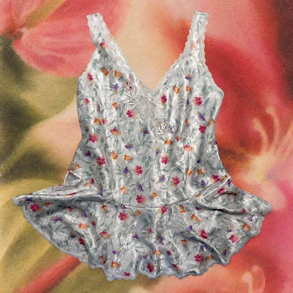 Y2k blue floral ruffle